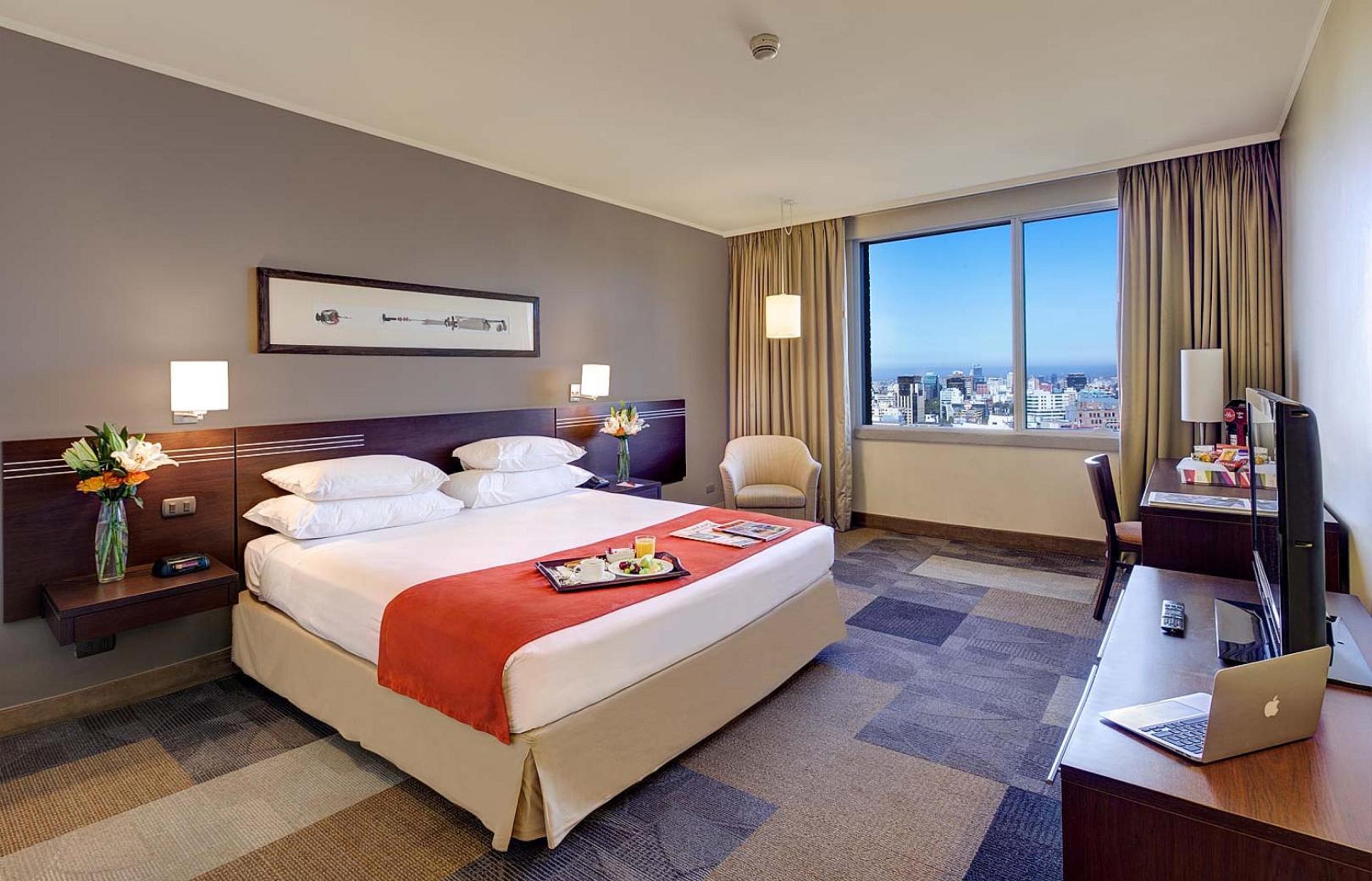 Pullman Santiago El Bosque Hotel Exterior foto Executive room