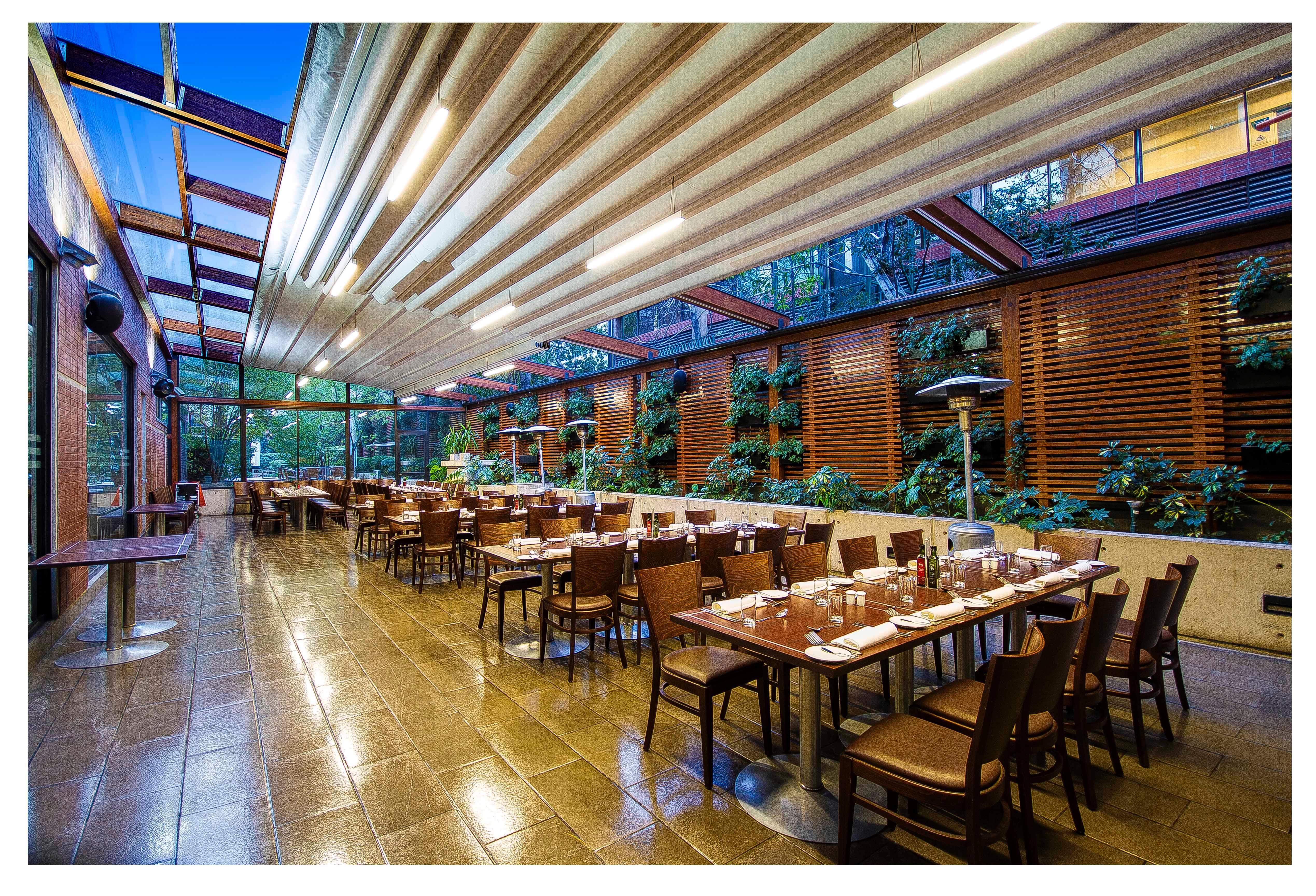 Pullman Santiago El Bosque Hotel Exterior foto The restaurant