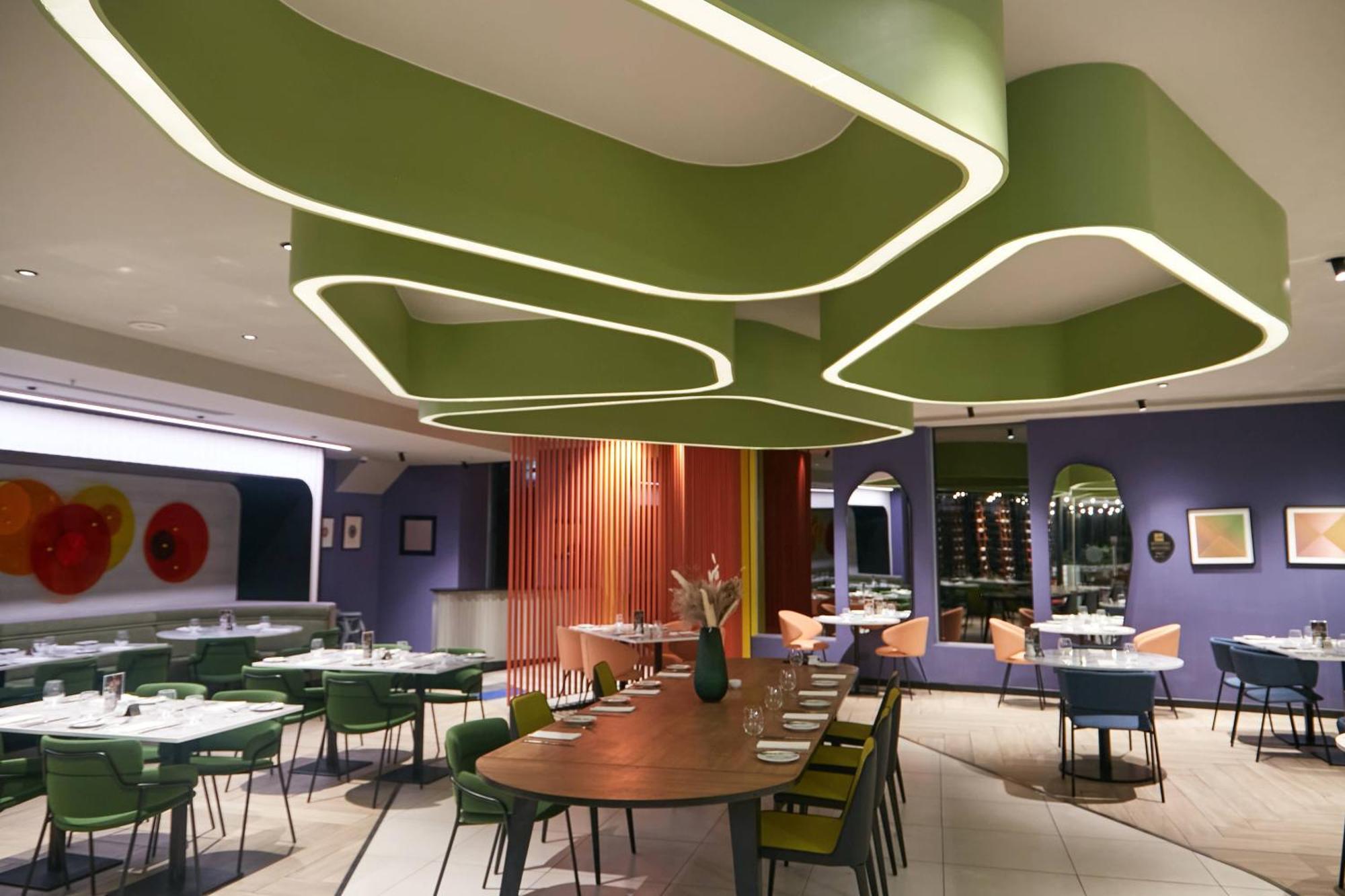 Pullman Santiago El Bosque Hotel Exterior foto Restaurant interior